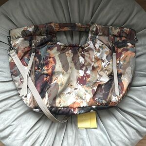 NWT Vince camuto Harlow small tote